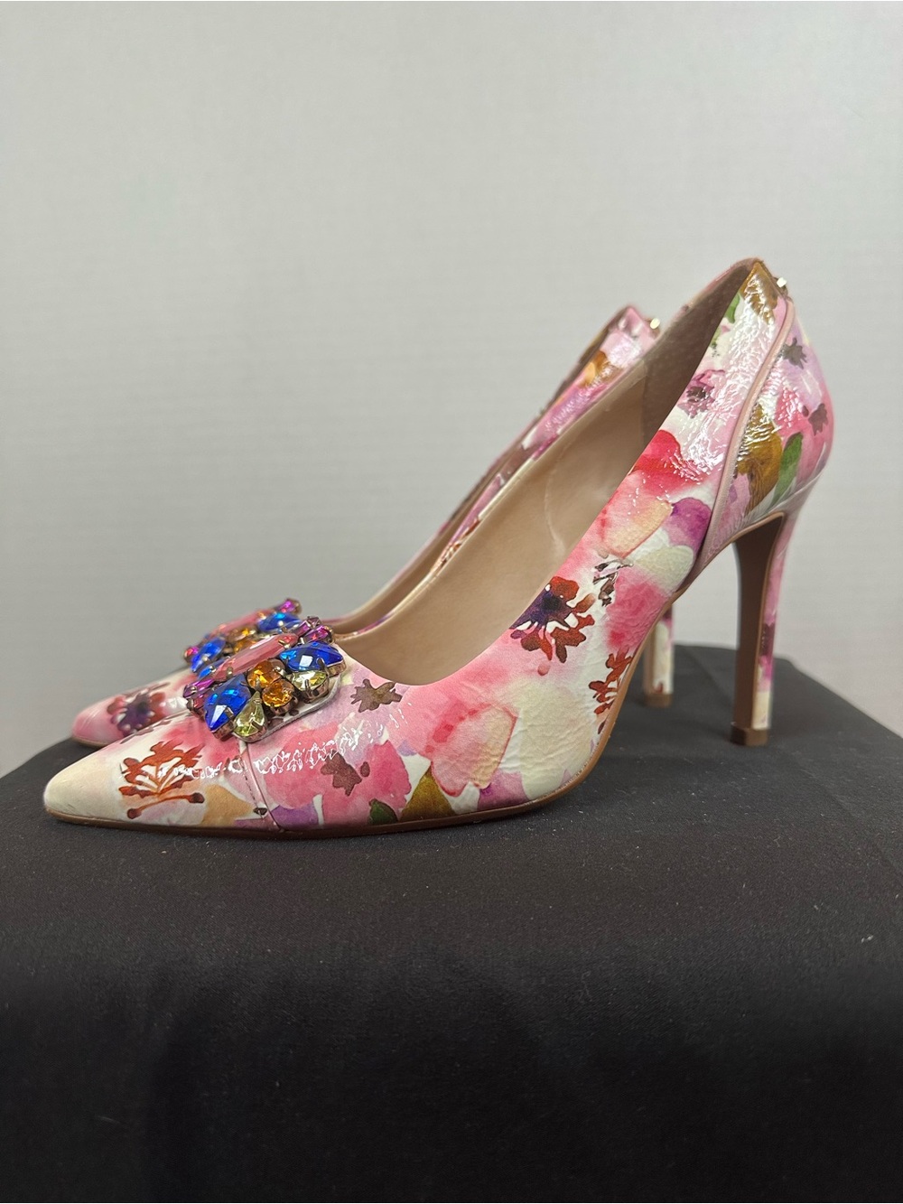 Jorge Bischoff Floral Jeweled Pointed Toe Stiletto Pumps Size 35